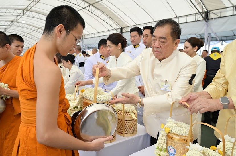 หอการค้าไทยและสภาหอการค้าแห่งประเทศไทยเข้าร่วมพิธีถวายพระราชกุศล ลงนามถวายพระพร และพิธีจุดเทียนถวายพระพรชัยมงคล เนื่องในวันเฉลิมพระชนมพรรษา 28 กรกฎาคม 2569 ณ ท้องสนามหลวงและพระบรมมหาราชวัง