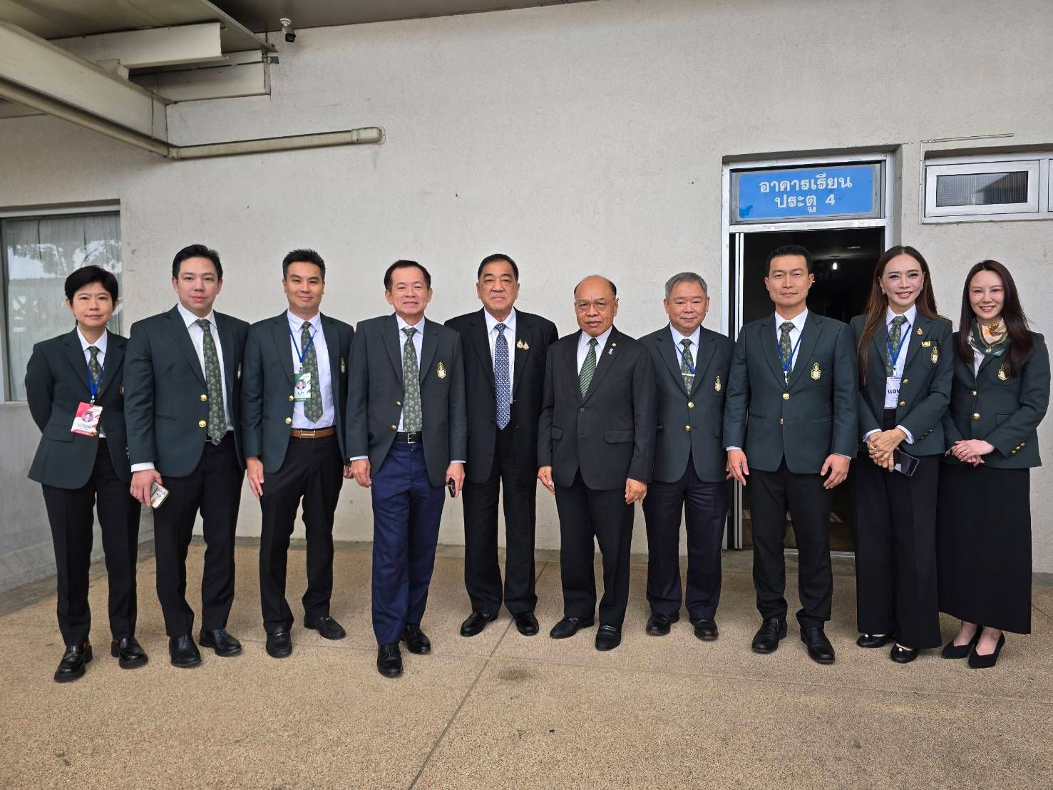 ดร.พจน์ อร่ามวัฒนานนท์ ร่วมเวที ปปร.30 แลกเปลี่ยนมุมมองนโยบายสาธารณะร่วมสมัย พร้อมเสนอแนวทางฟื้นฟูความสัมพันธ์และบริหารจัดการวิกฤตชายแดน