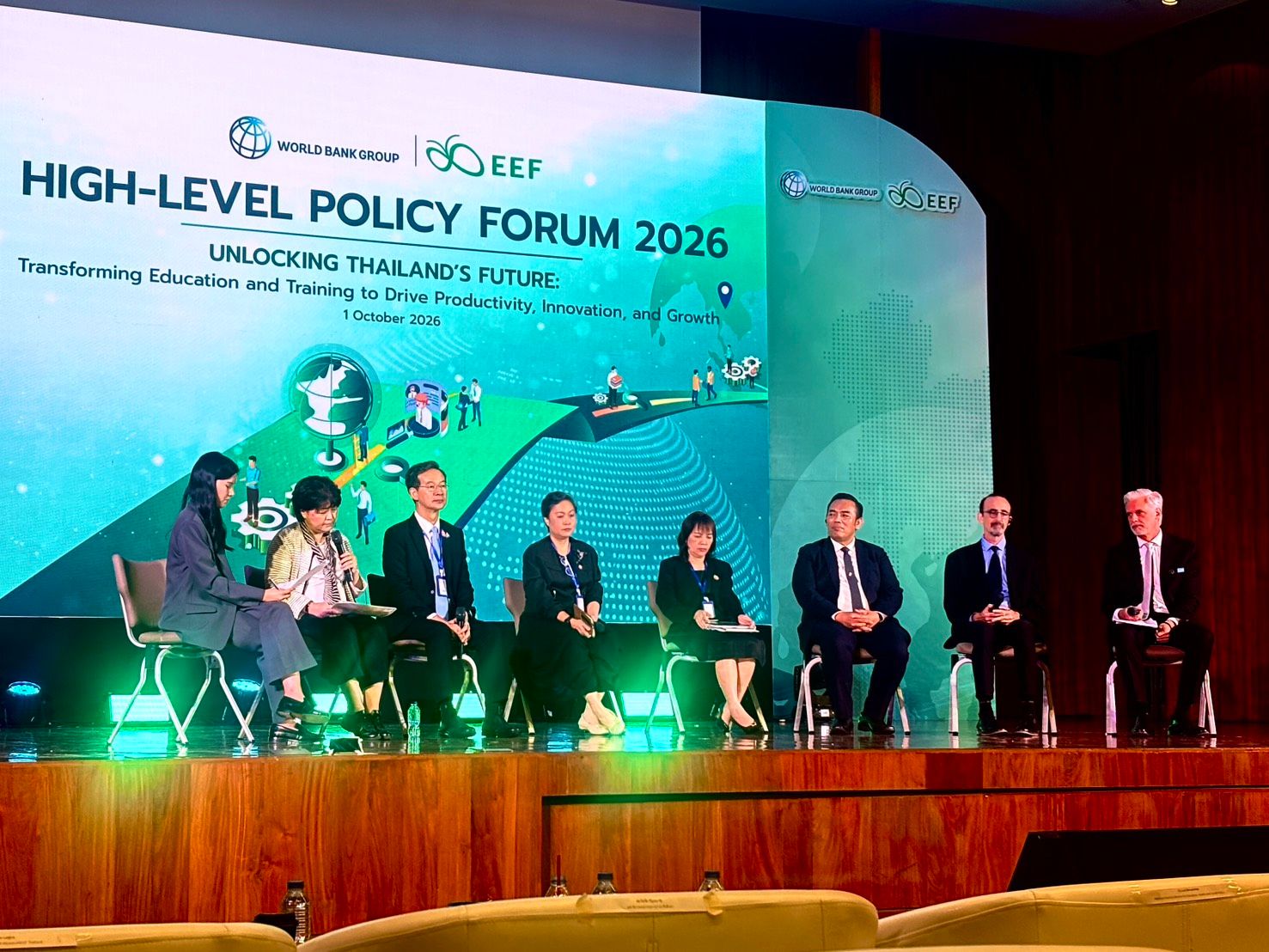 คุณสราวุฒิ อยู่วิทยา รองประธานกรรมการหอการค้าไทย ร่วมเวที High-level Policy Forum เสนอแนวทางพัฒนาทักษะและกำลังคน เชื่อมโยงการศึกษากับความต้องการตลาดแรงงานผ่าน “โมเดลจังหวัด”