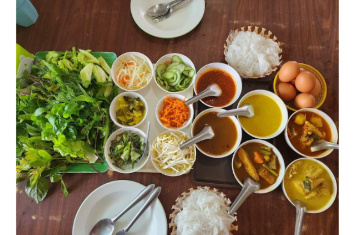 ร้านขนมจีนเส้นสดในบาง : สุราษฎร์ธานี