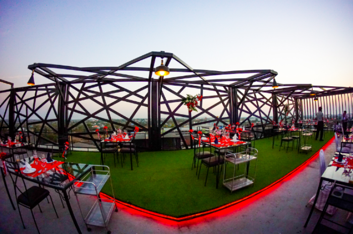 Argus Rooftop Bar :  บุรีรัมย์