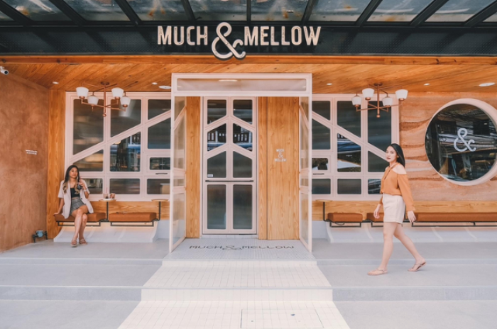MUCH & MELLOW CAFE : กระบี่