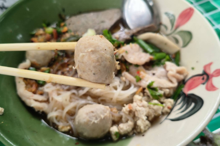 ก๋วยเตี๋ยวหมูแม่เมาะ : ลำปาง