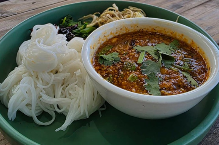 บ้านหมีริมน้ำ : สมุทรสาคร