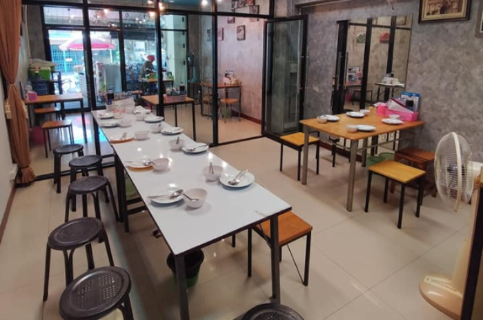 ร้านป้าโอ๋ก้อยข้าวปุ้น : ศรีสะเกษ