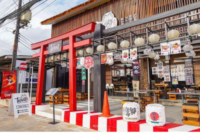 Twins Bar & Street Food : พังงา