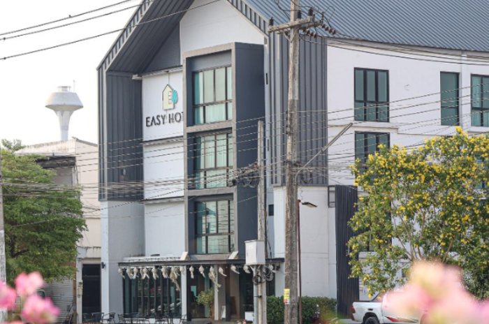 โรงแรม อีซี่ โฮเทล EASY HOTEL : ลำพูน