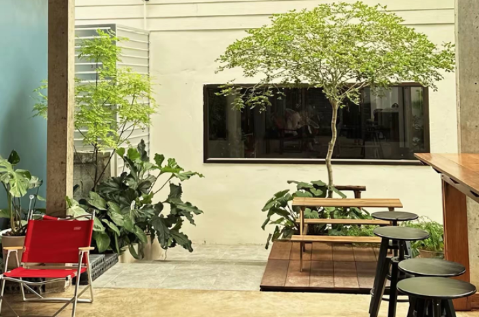 Over Under : มุกดาหาร