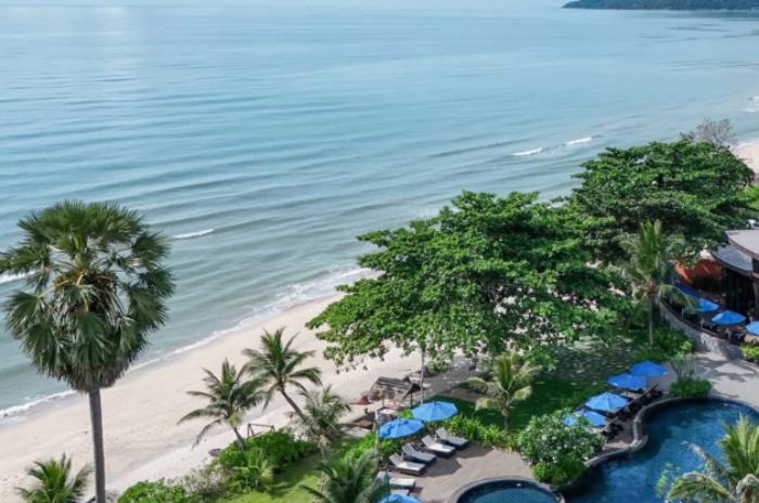 Khanom Beach Resort and spa : นครศรีธรรมราช