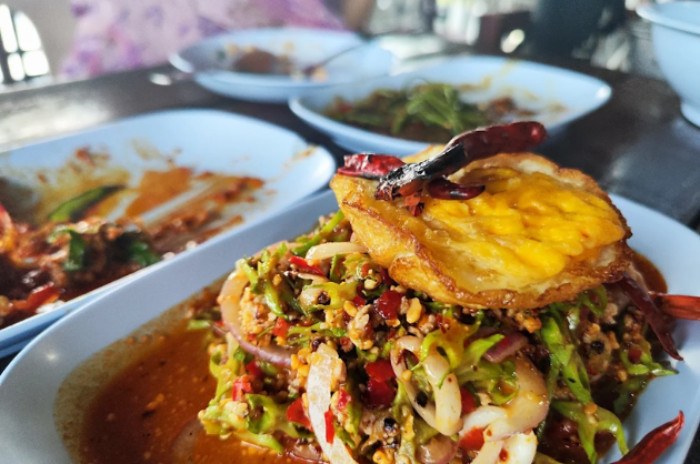 ครัวหลงคอหมูย่าง : นนทบุรี