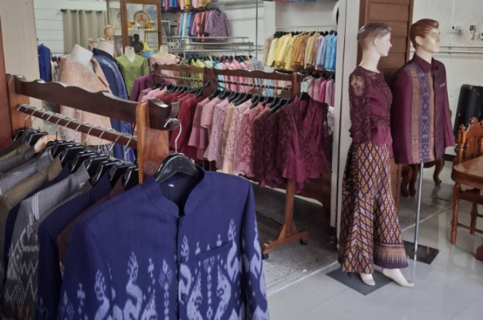 ร้านวิจิตรรัตน์ผ้าไหม : ร้อยเอ็ด